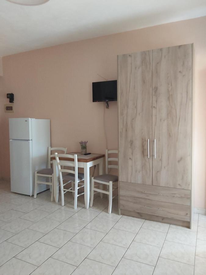 Voula Pansion Hotel Kardhamili Luaran gambar