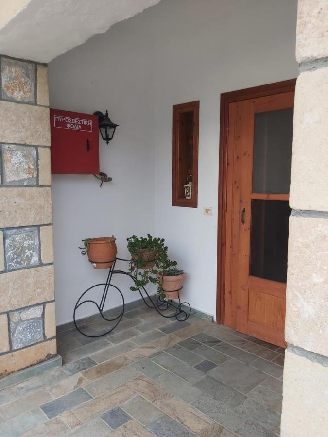 Voula Pansion Hotel Kardhamili Luaran gambar