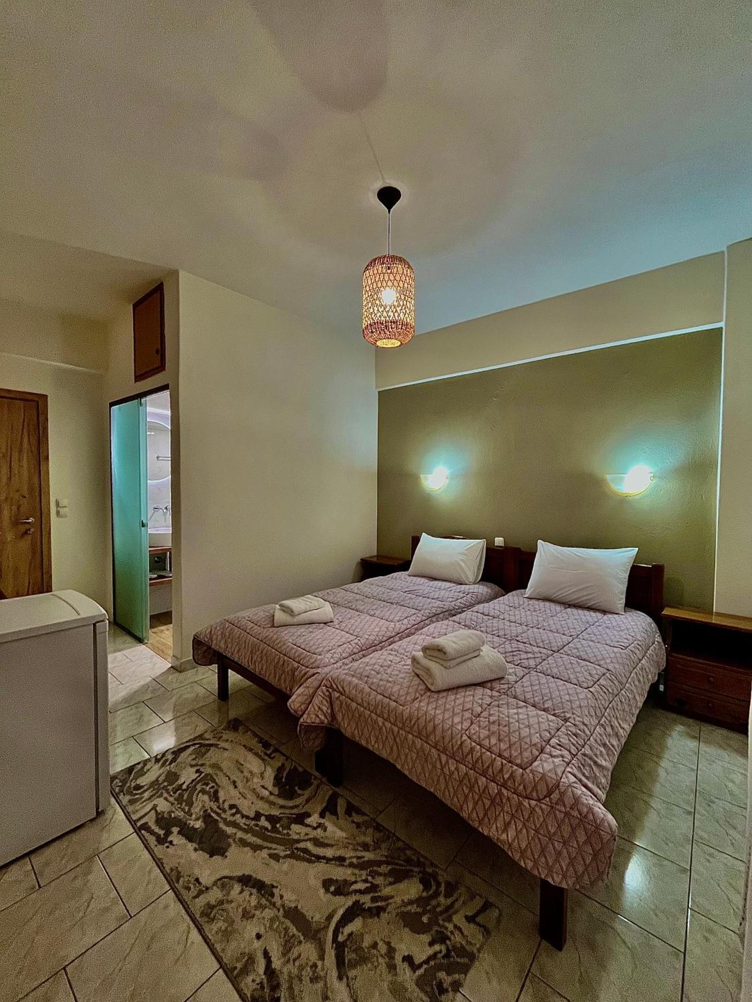 Voula Pansion Hotel Kardhamili Luaran gambar
