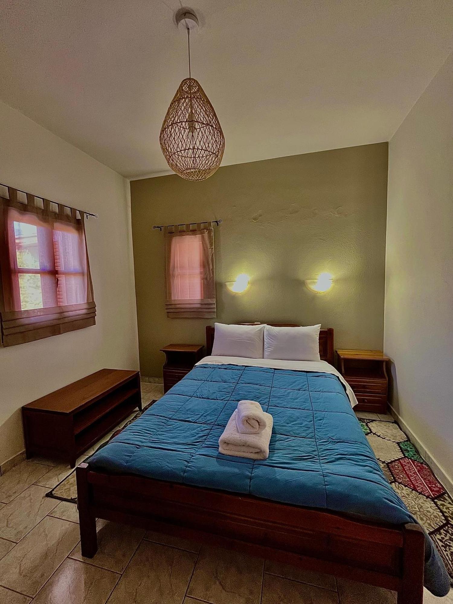 Voula Pansion Hotel Kardhamili Luaran gambar