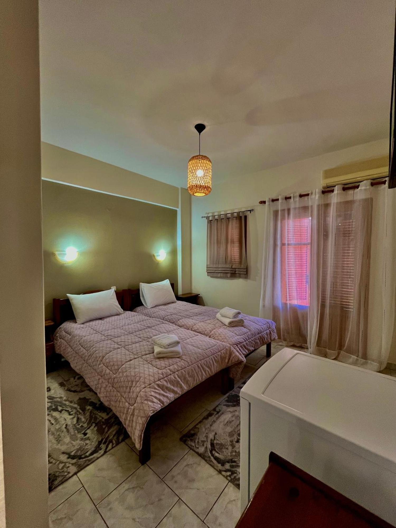 Voula Pansion Hotel Kardhamili Luaran gambar