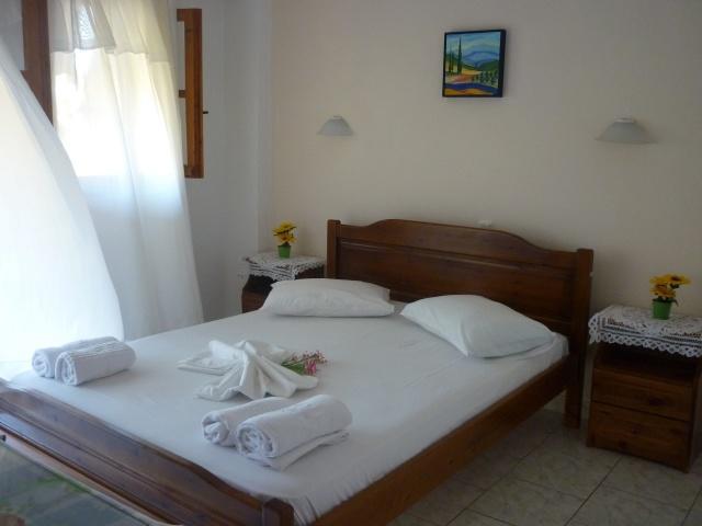 Voula Pansion Hotel Kardhamili Luaran gambar